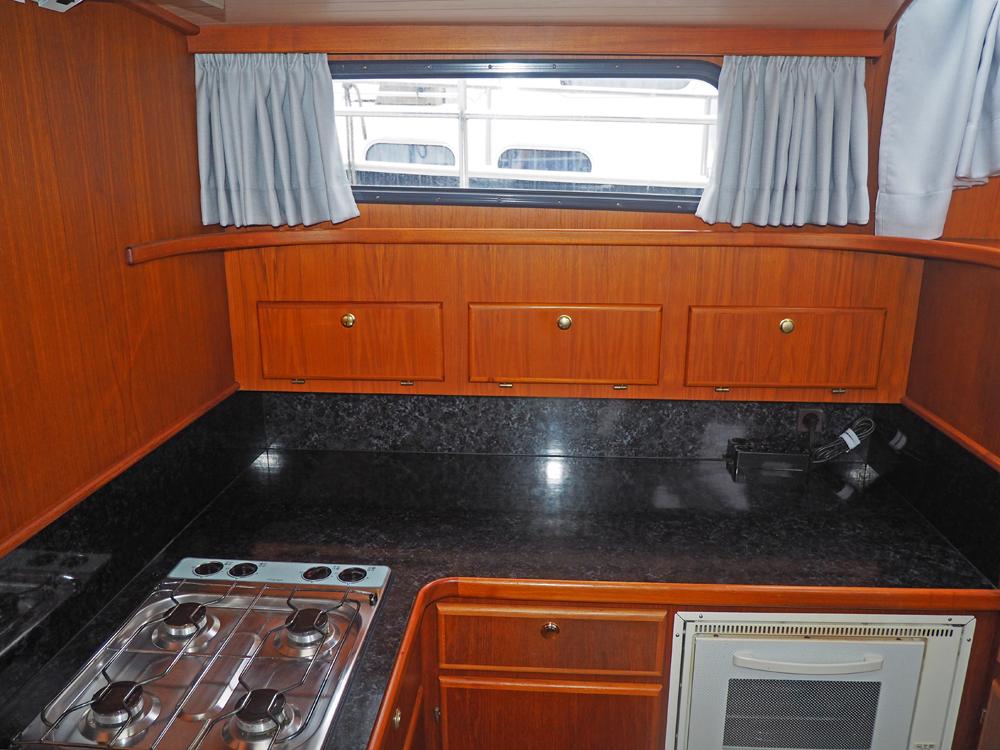 Fore ship, Accommodation